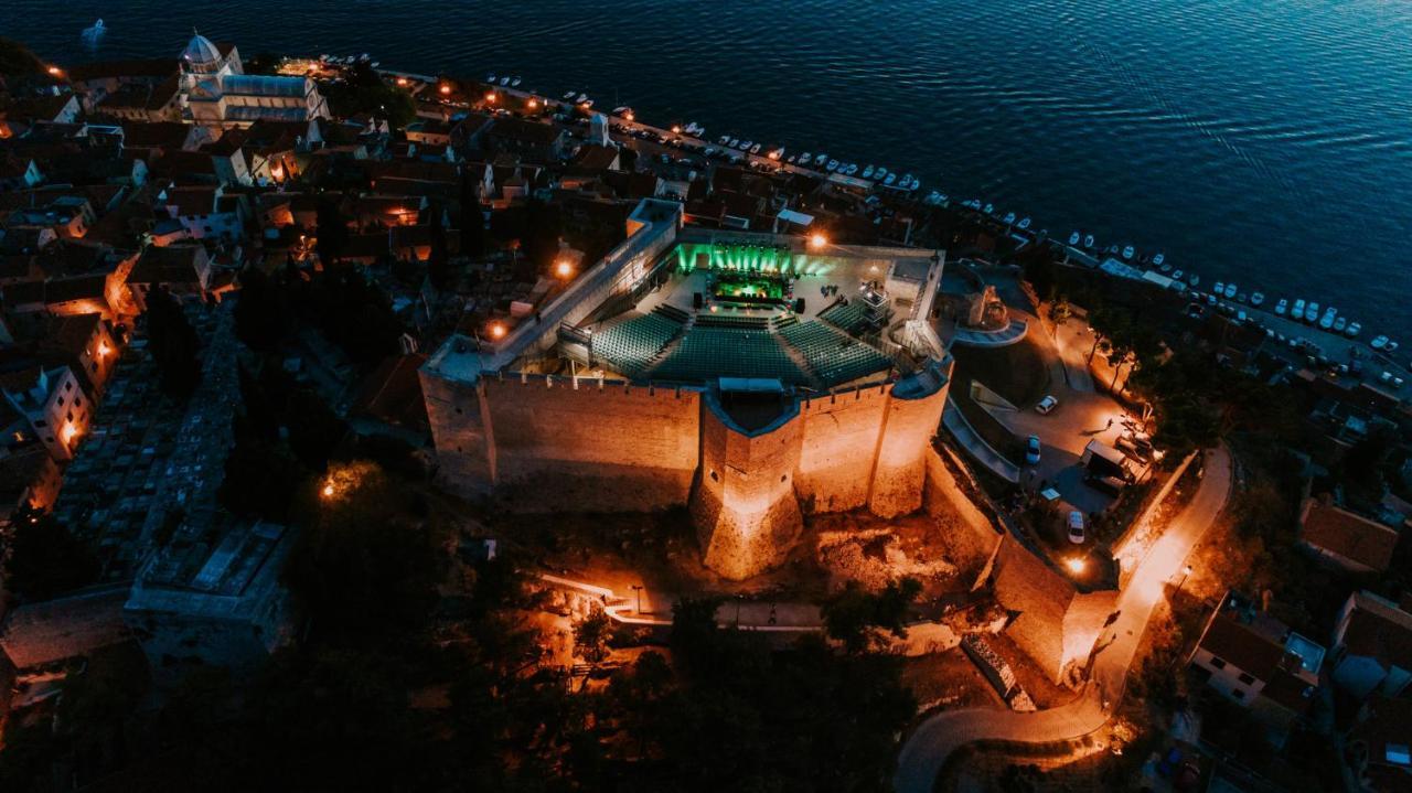 Apartment Anamaria Sibenik Exterior photo