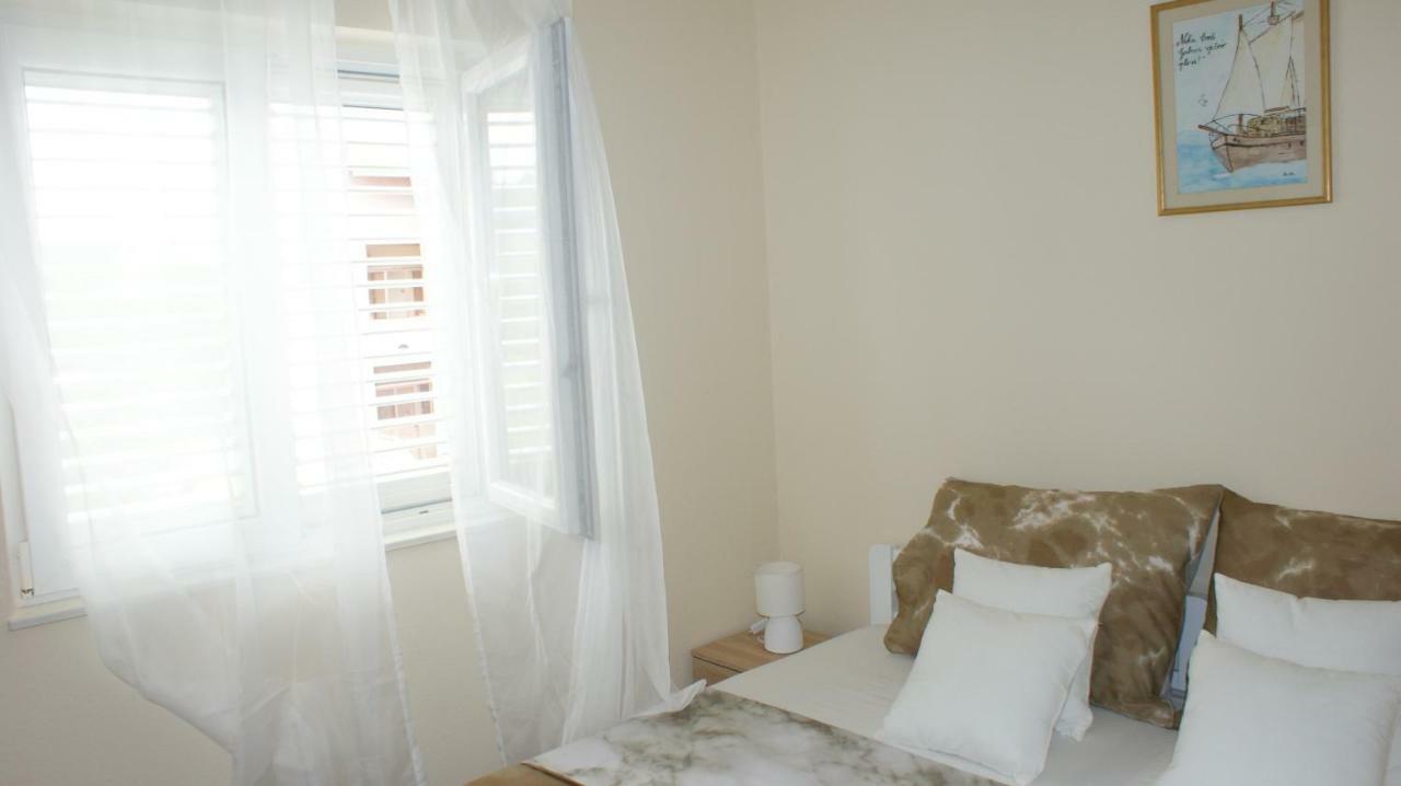 Apartment Anamaria Sibenik Exterior photo