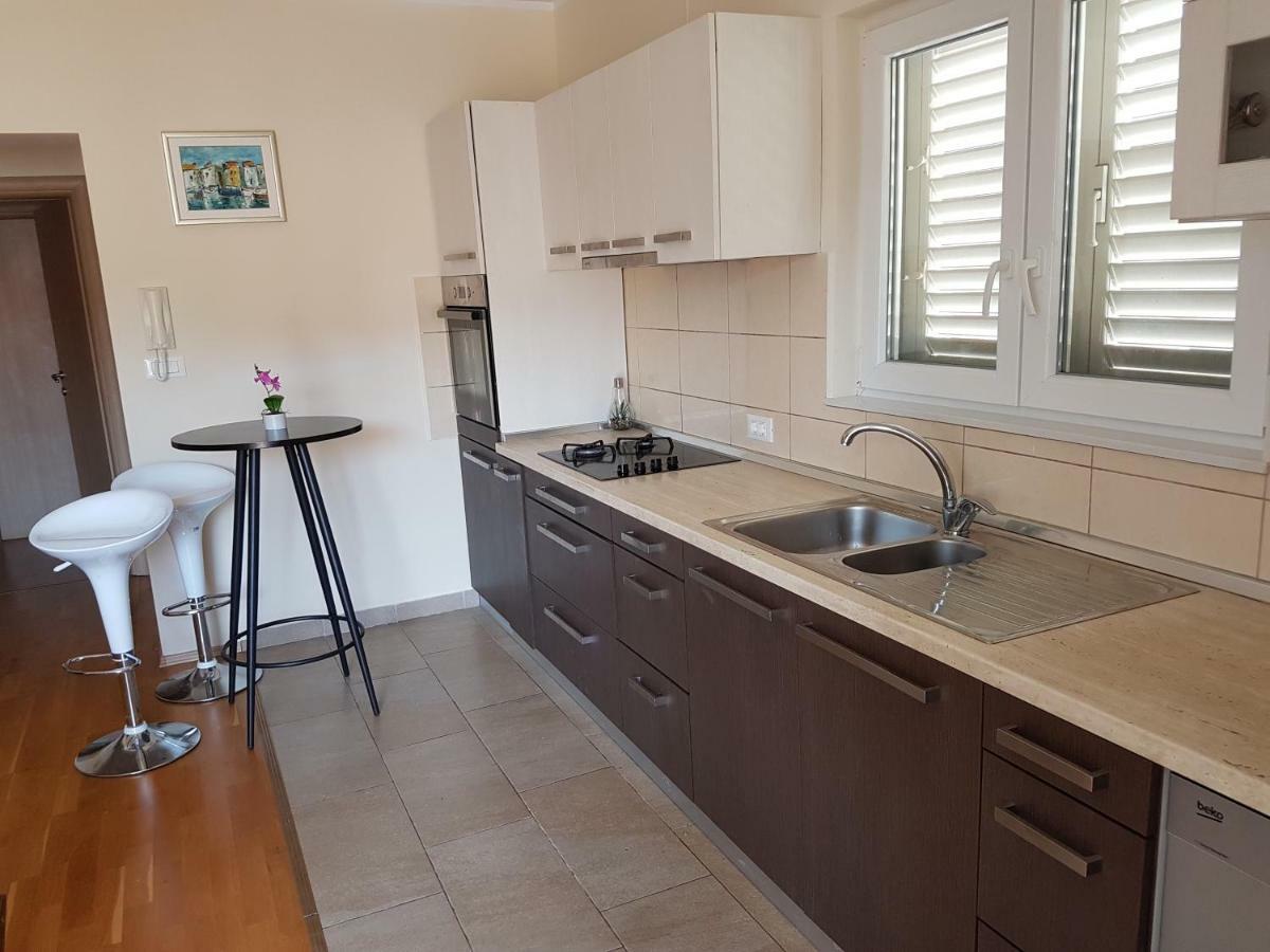 Apartment Anamaria Sibenik Exterior photo